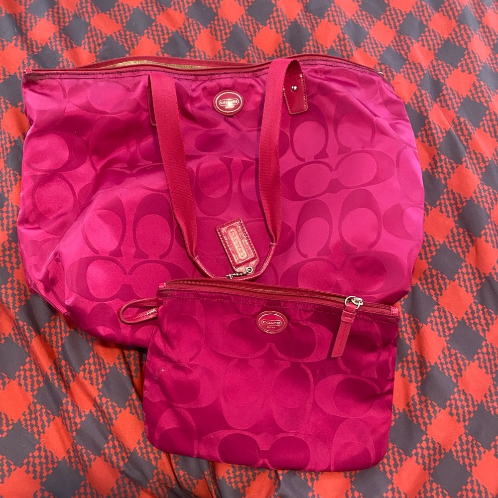 Coach Getaway tote with pouch